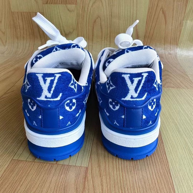 Louis Vuitton Louis Vuitton Trainer low-cut lace-up fashion board shoes Size US 5 / IT 35 - 5 Thumbnail