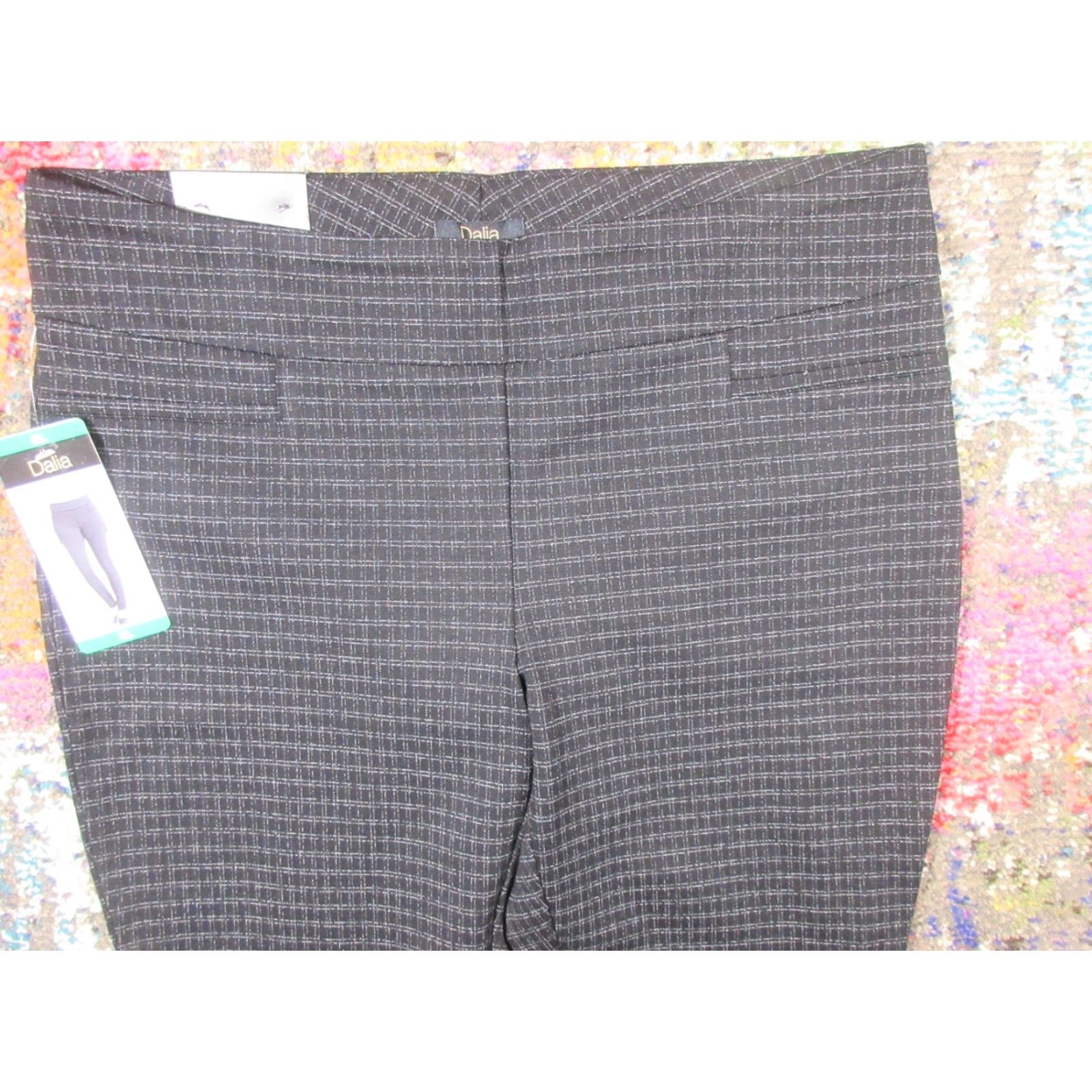 Vintage Dalia Women's Pants XL Black White Squares Tummy Control Built-In Pull On Slimming Ponte Geometric Tapered Leg Regular Machine Washable Size 40" / US 18 - 3 Thumbnail