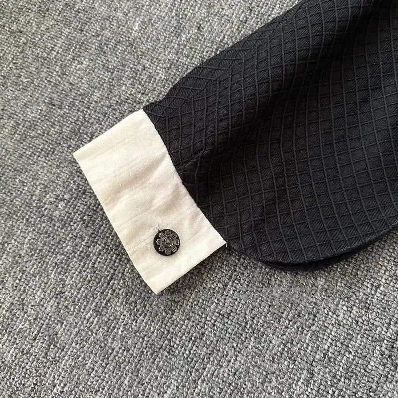 Chanel Chanel White and Black Wool Jacket . Size S / US 4 / IT 40 - 3 Thumbnail