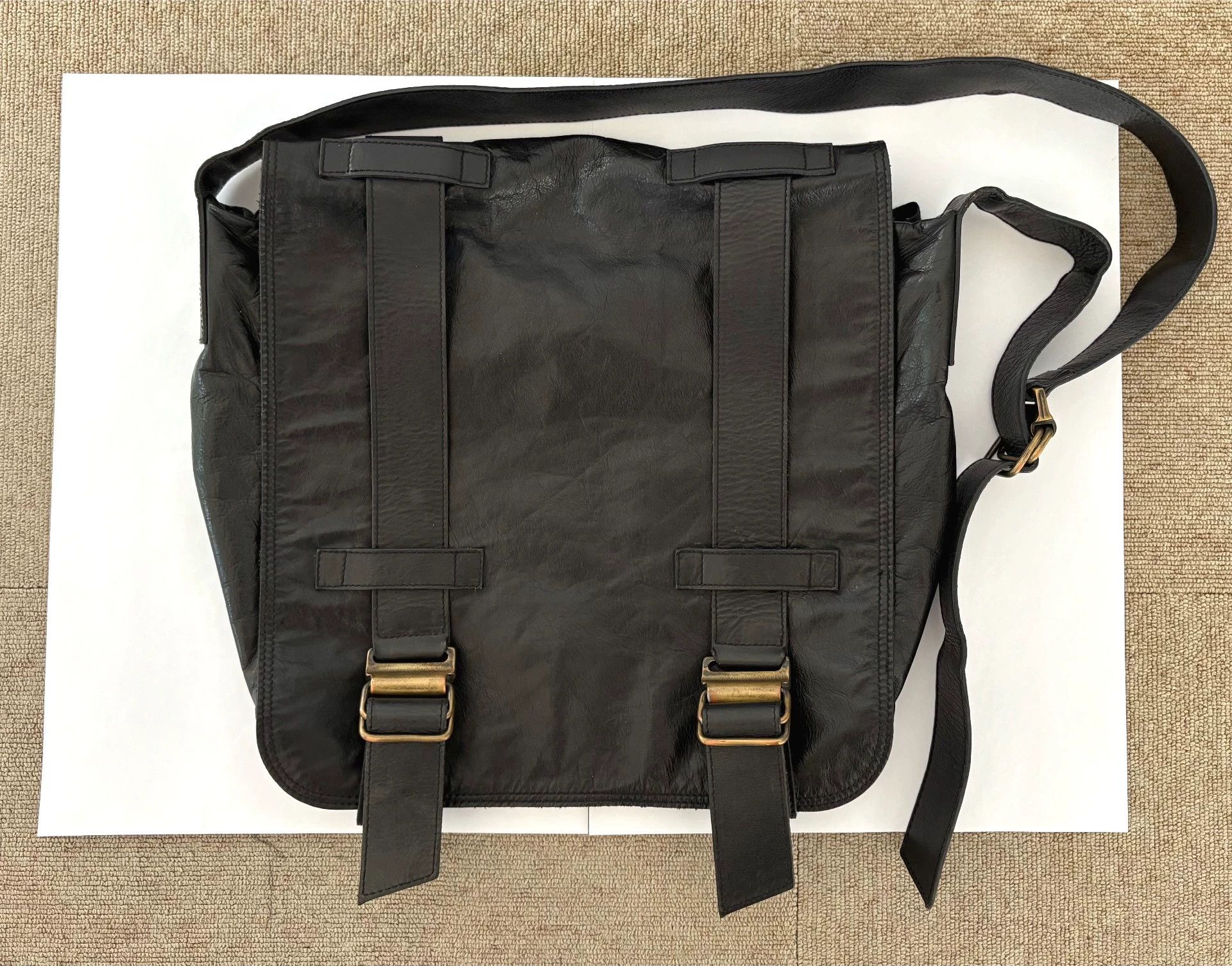 Ann Demeulemeester Ann Demeulemeester Black Leather Messenger Bag Size ONE SIZE - 2 Thumbnail