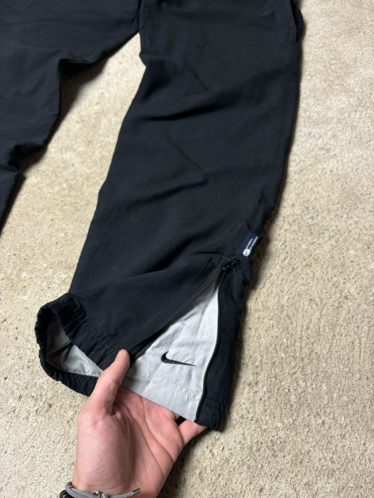 Nike × Vintage Nike Vintage y2k Trackpants swoosh ⭐️RARE⭐️ Size US 30 / EU 46 - 3 Thumbnail
