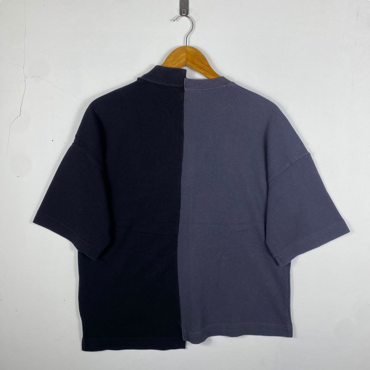 Japanese Brand × Maison MIHARA YASUHIRO MIHARAYASUHIRO x GU Good Inspiration Destruction Tee Shirt Size US S / EU 44-46 / 1 - 7 Thumbnail