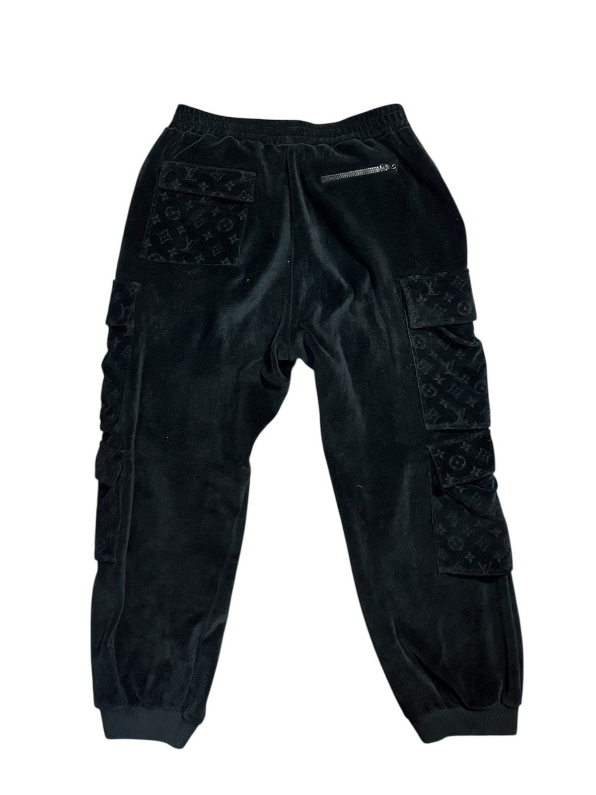 Louis Vuitton Velour Monogram Black Cargo Multi Pocket Sweatpants 2019 Size US 32 / EU 48 - 2 Thumbnail