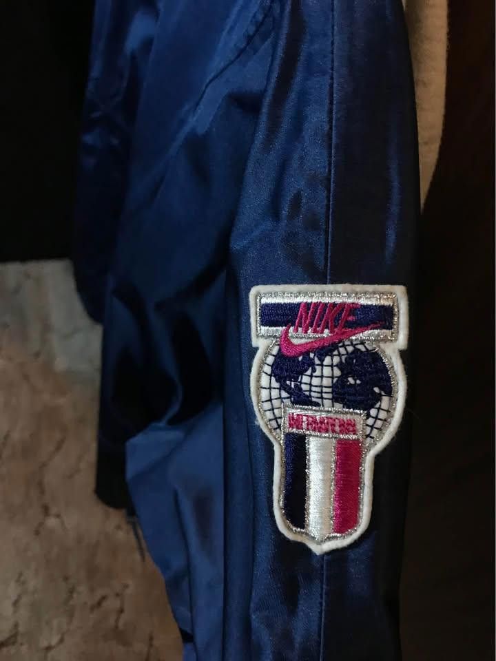Nike Vintage Nike Silver Tag International Jacket! Size M Size US M / EU 48-50 / 2 - 3 Thumbnail