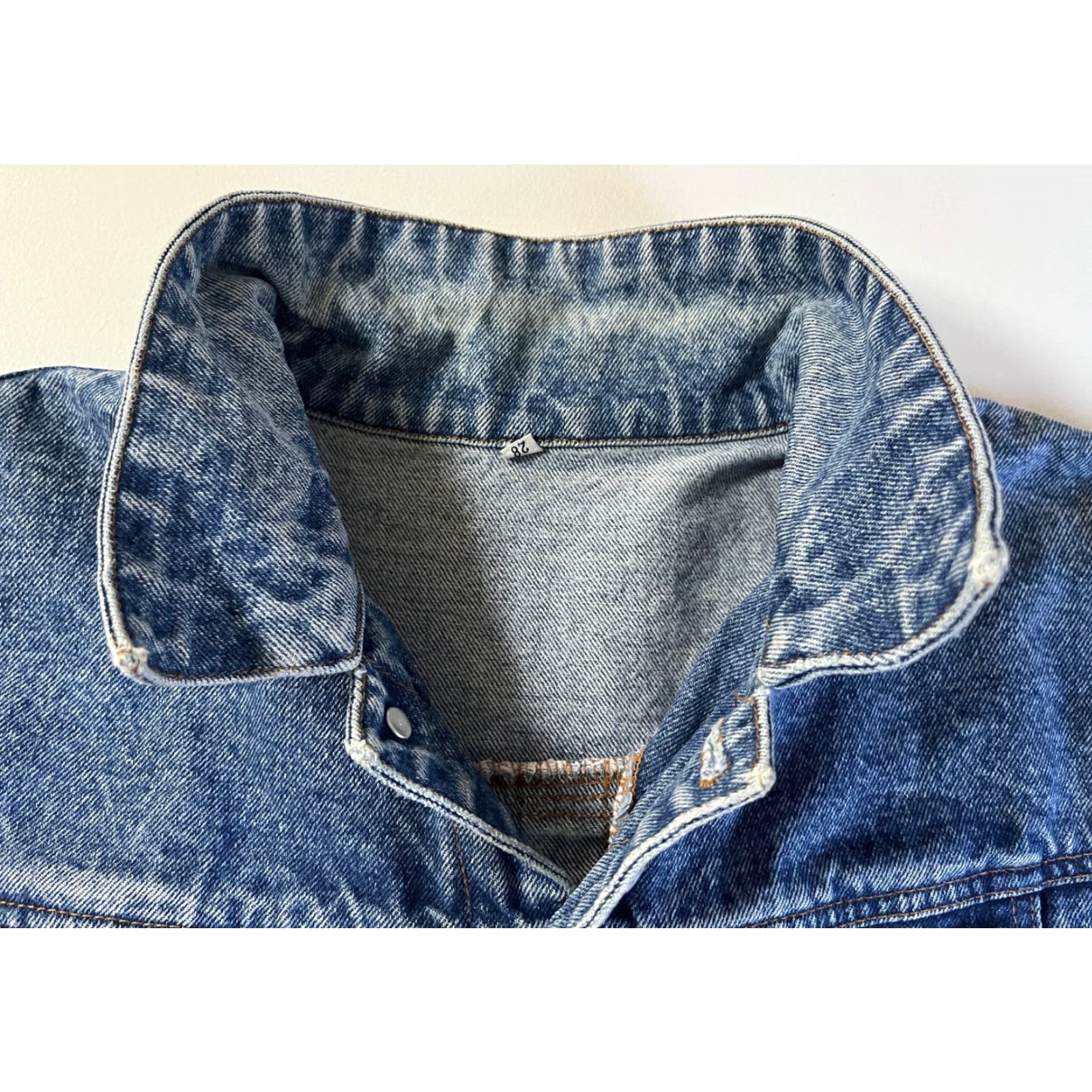 Vintage VINTAGE Denim Trucker Jacket Buckle Back Sz M Mens Jacket 90s Blue Cotton Short Size US M / EU 48-50 / 2 - 7 Thumbnail