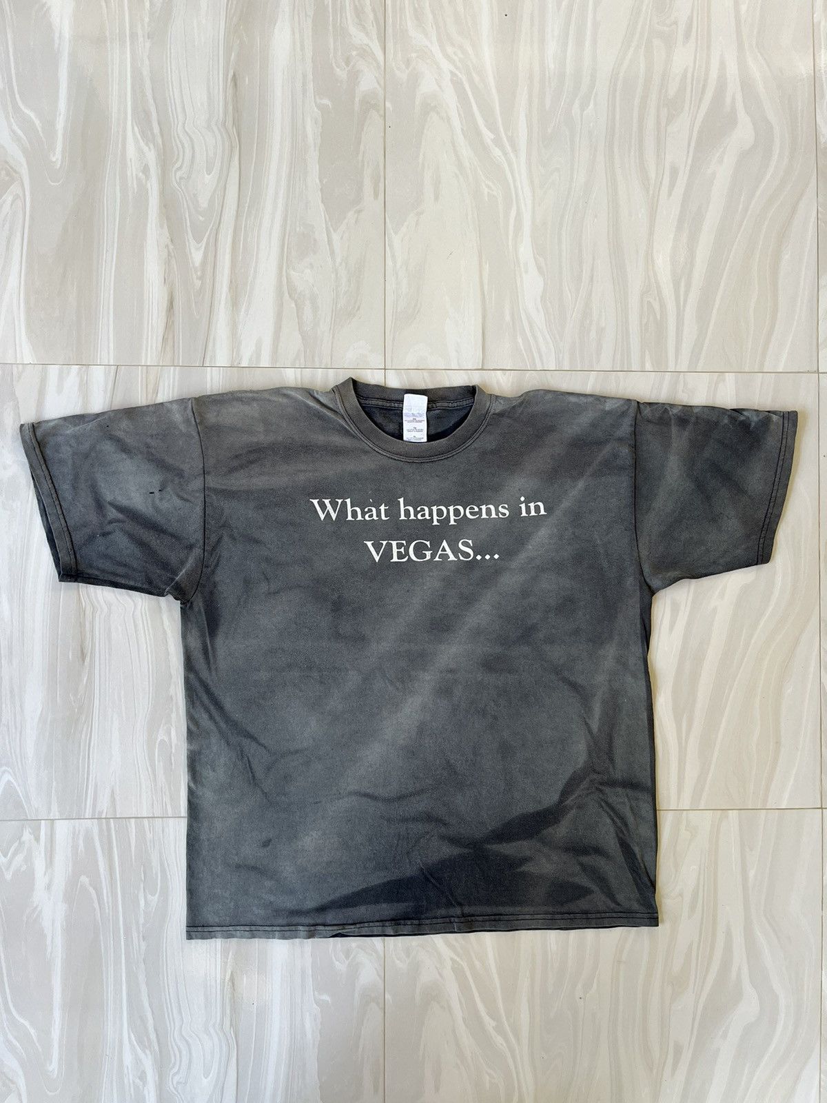 Vintage Faded Font tee Size US XL / EU 56 / 4 - 2 Thumbnail