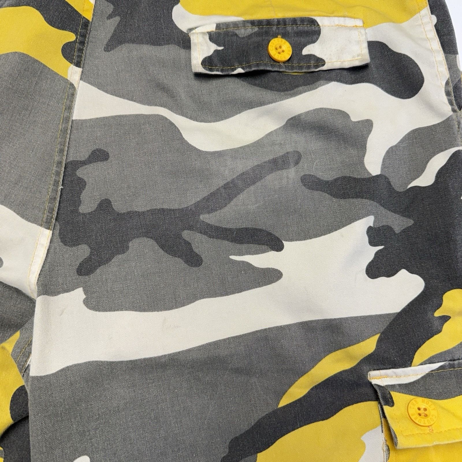 Vintage Vintage THC Camouflage Baggy Shorts Mens 42 W Yellow Skate G Size US 42 / EU 58 - 8 Thumbnail