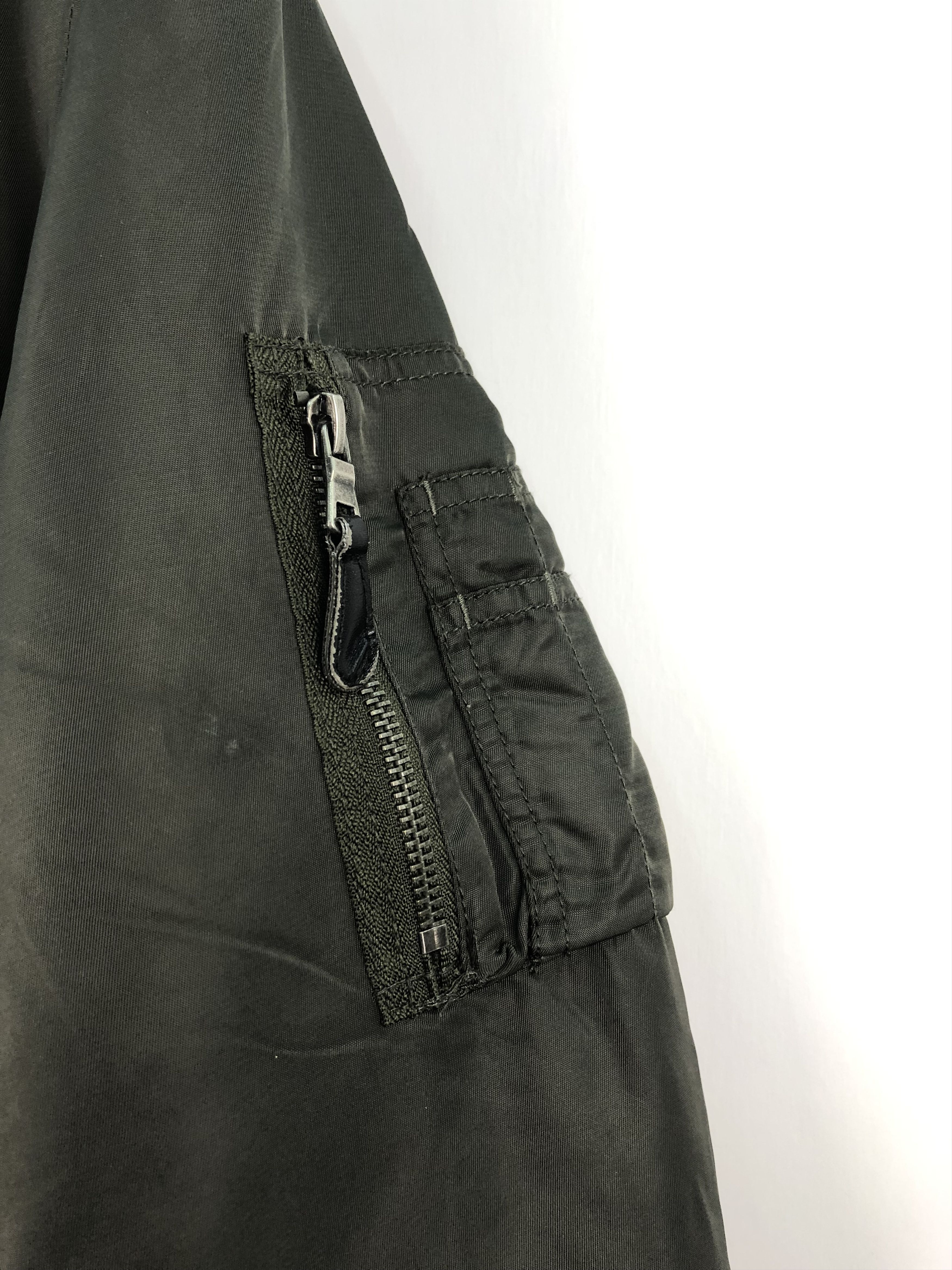 Japanese Brand Japanese Brand GU Bomber Jacket Military Style J0068 Size US XL / EU 56 / 4 - 3 Thumbnail