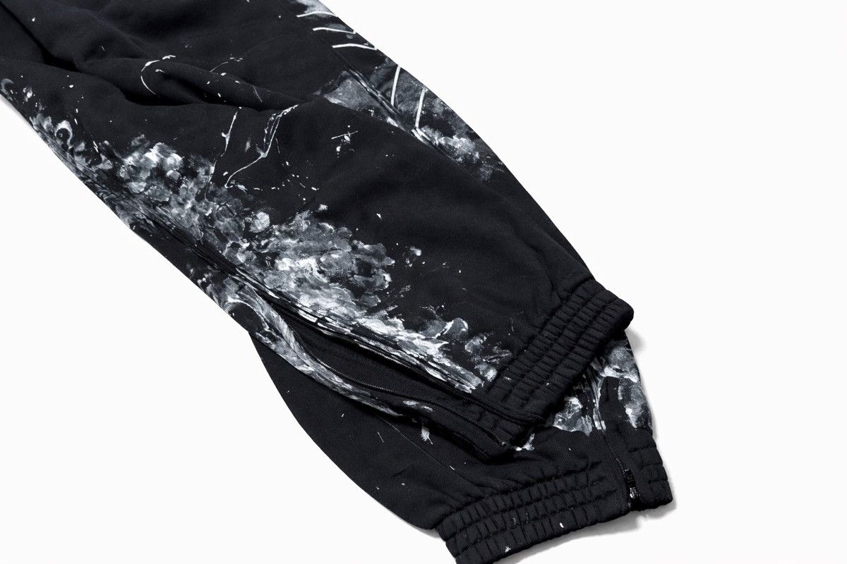 Balenciaga BNWT Balenciaga Paint Sporty B Sweatpants in Black Size US 32 / EU 48 - 4 Thumbnail