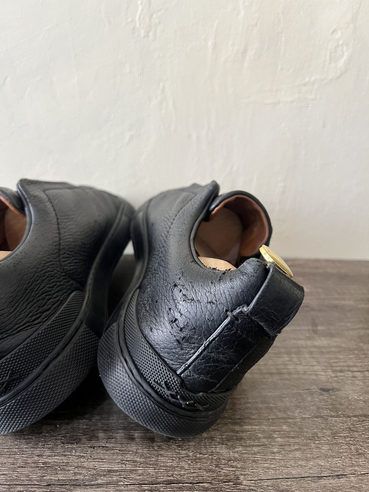 Ermenegildo Zegna ZEGNA TRIPLE STITCH BLACKOUT LOW-TOP SNEAKERS Size US 7.5 / EU 40-41 - 11 Thumbnail