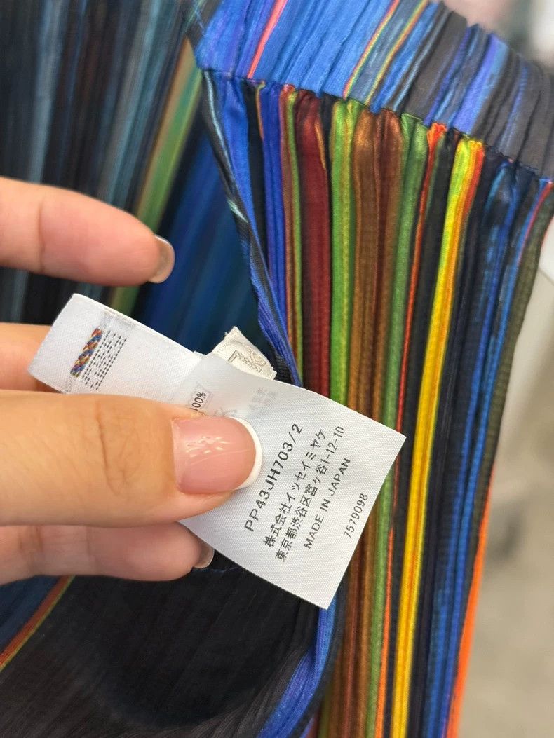 Issey Miyake Issey Miyake size:2 Colorful striped pleated dress Size S / US 4 / IT 40 - 4 Thumbnail
