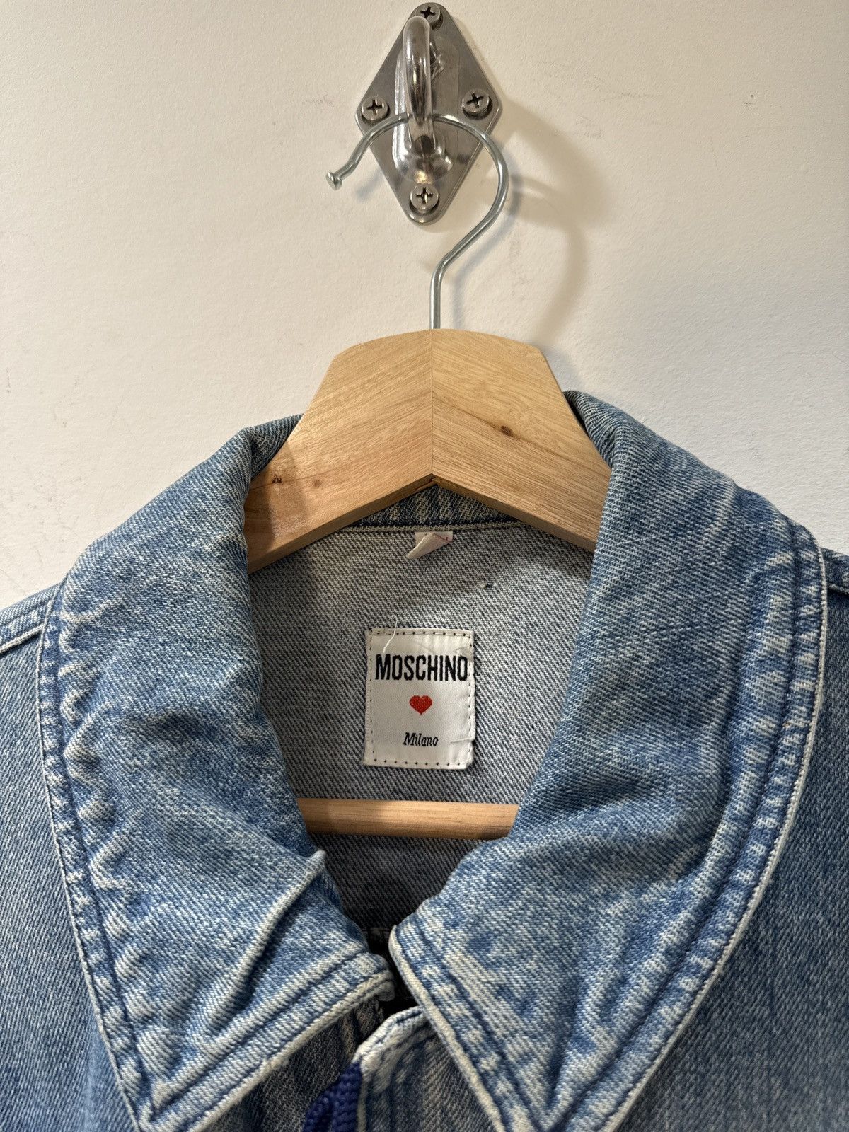 Moschino Vintage Moschino Logo Hem Denim Jacket Size US S / EU 44-46 / 1 - 1 Thumbnail