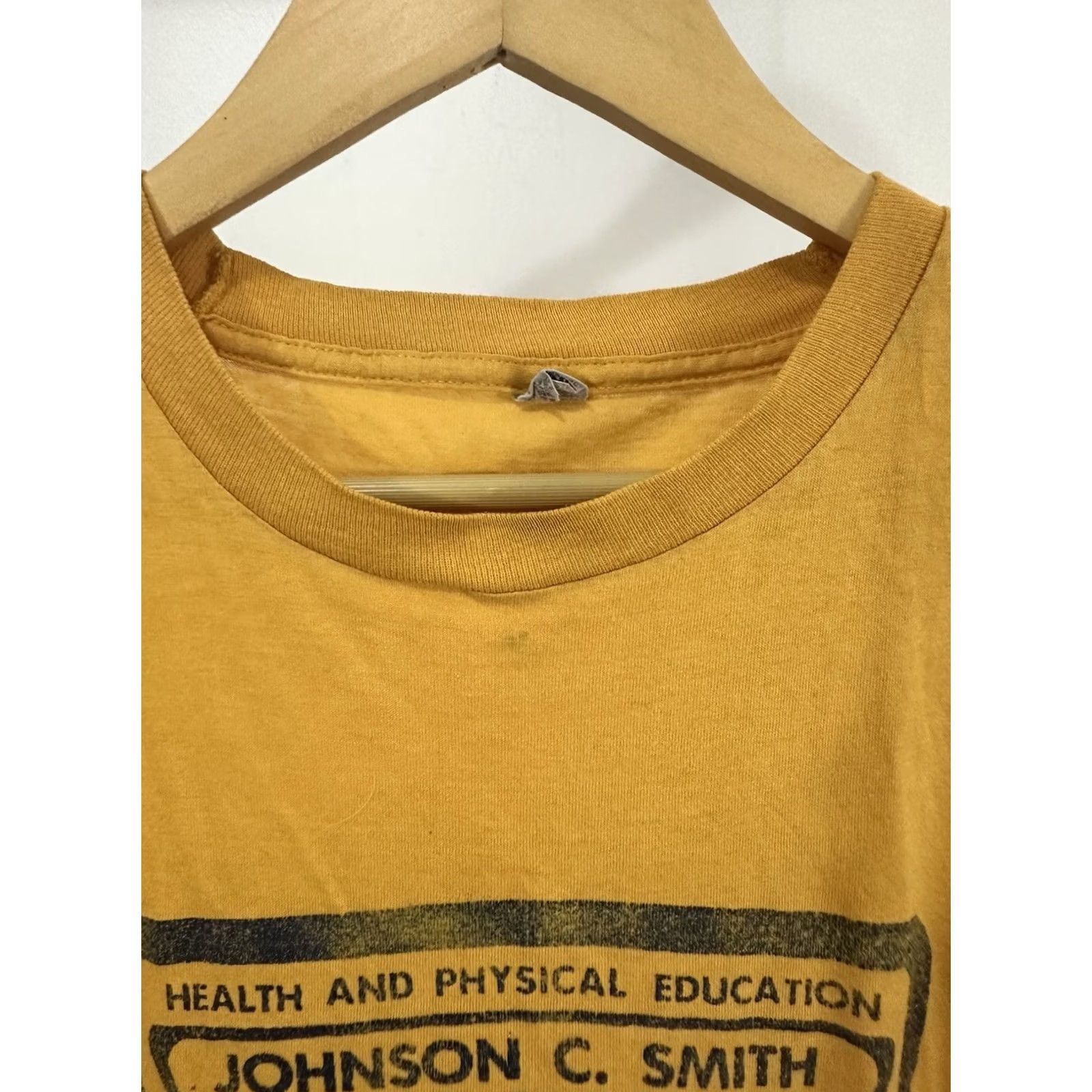 Vintage VTG 80s JCSU Golden Bulls HBCU T-Shirt XL Yellow Screen Stars VTG 80s Johnson C Smith University JCSU Golden Bulls HBCU Paper Thin T-Shirt XL Size US XL / EU 56 / 4 - 5 Thumbnail