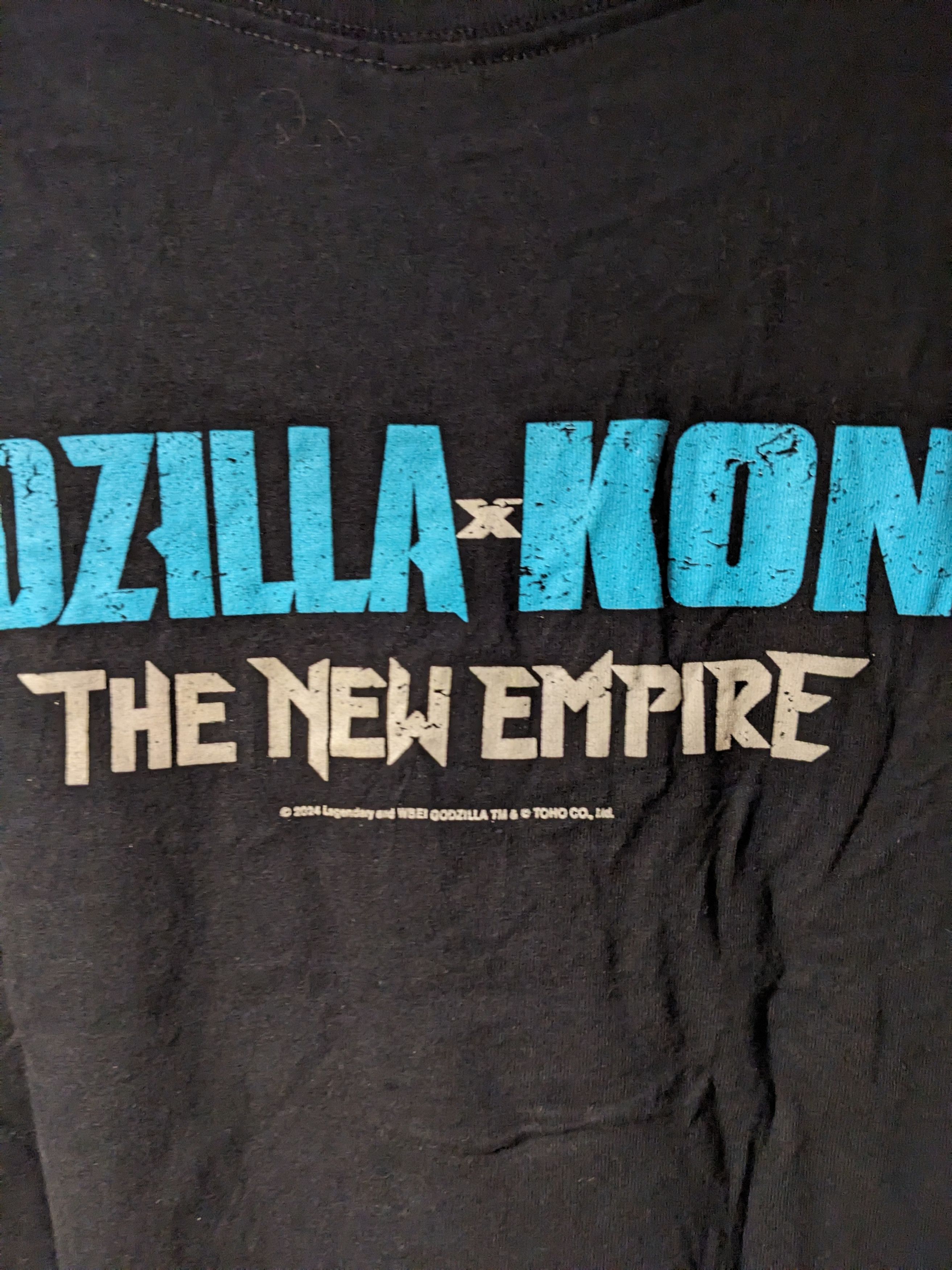 Gildan Godzilla x King Kong New Empire American Red Cross T-Shirt Size US L / EU 52-54 / 3 - 6 Thumbnail