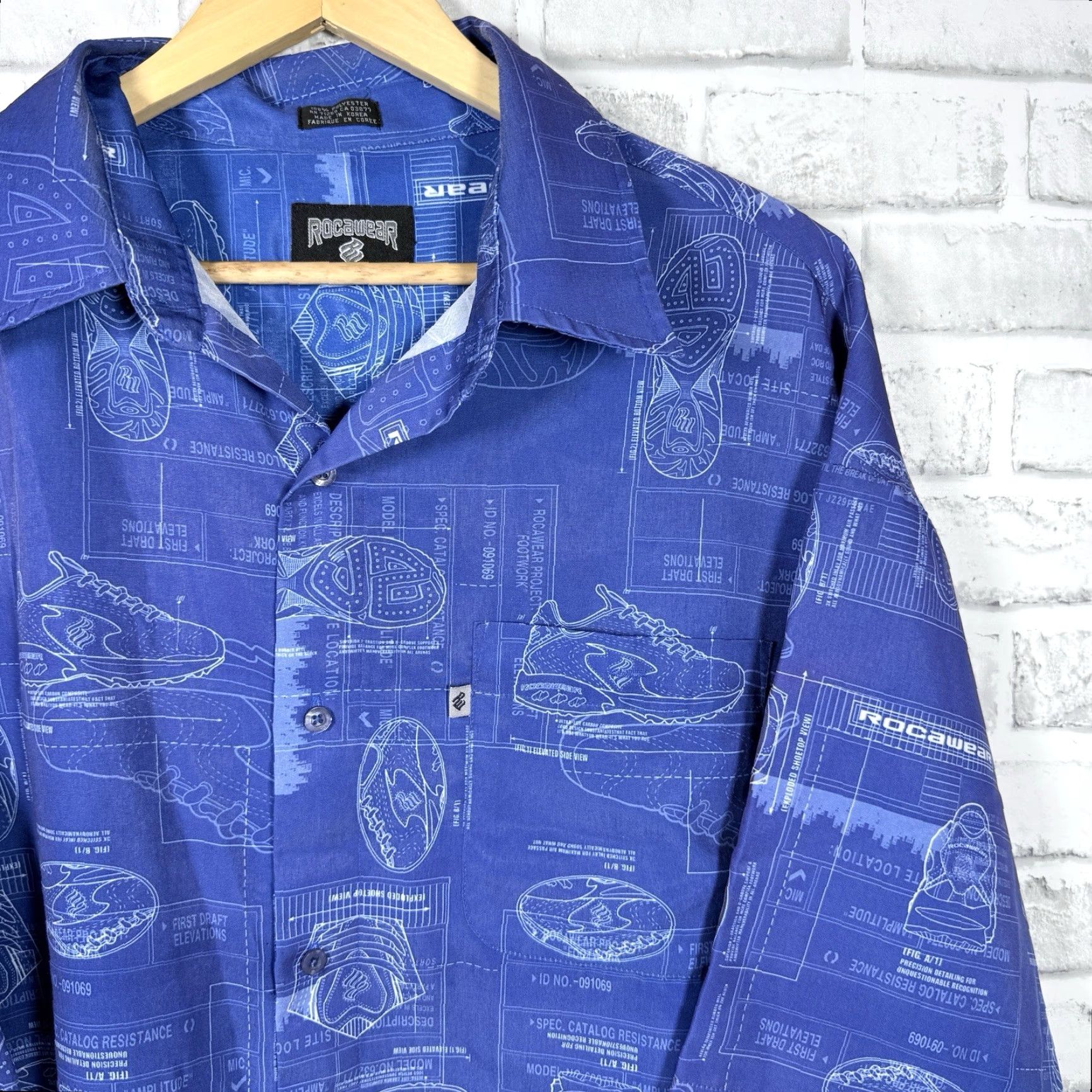 Rocawear VINTAGE Rocawear Shirt Blue 100% Polyester Hawaiian Style Sneaker Print Button-Up Mens XL Size US XL / EU 56 / 4 - 2 Thumbnail