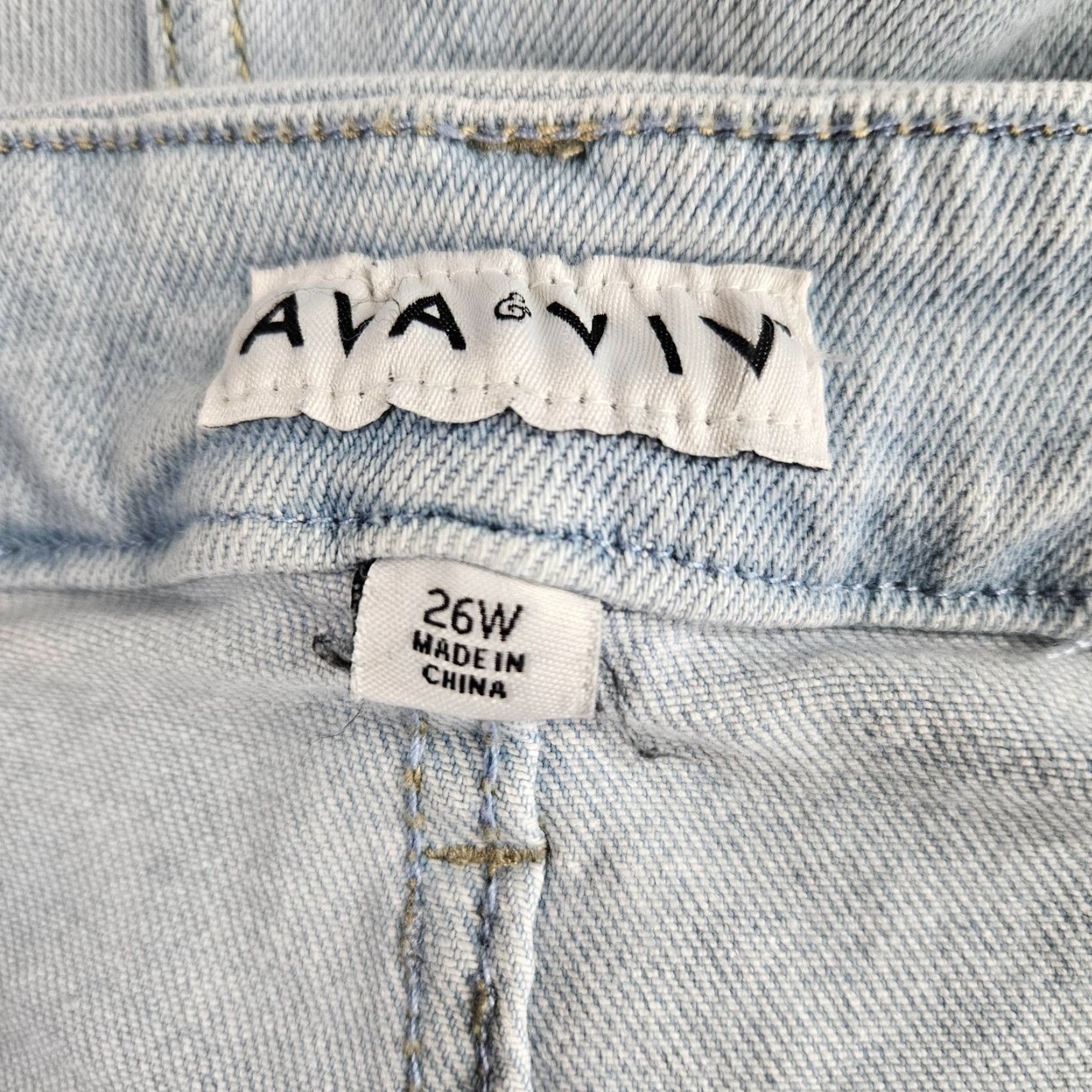 Vintage VINTAGE Ava & Viv Womens Denim High Rise Shorts 26W Blue Distressed No Gap Waistband Girls Womens Size 26" / US 2 / IT 38 - 4 Thumbnail