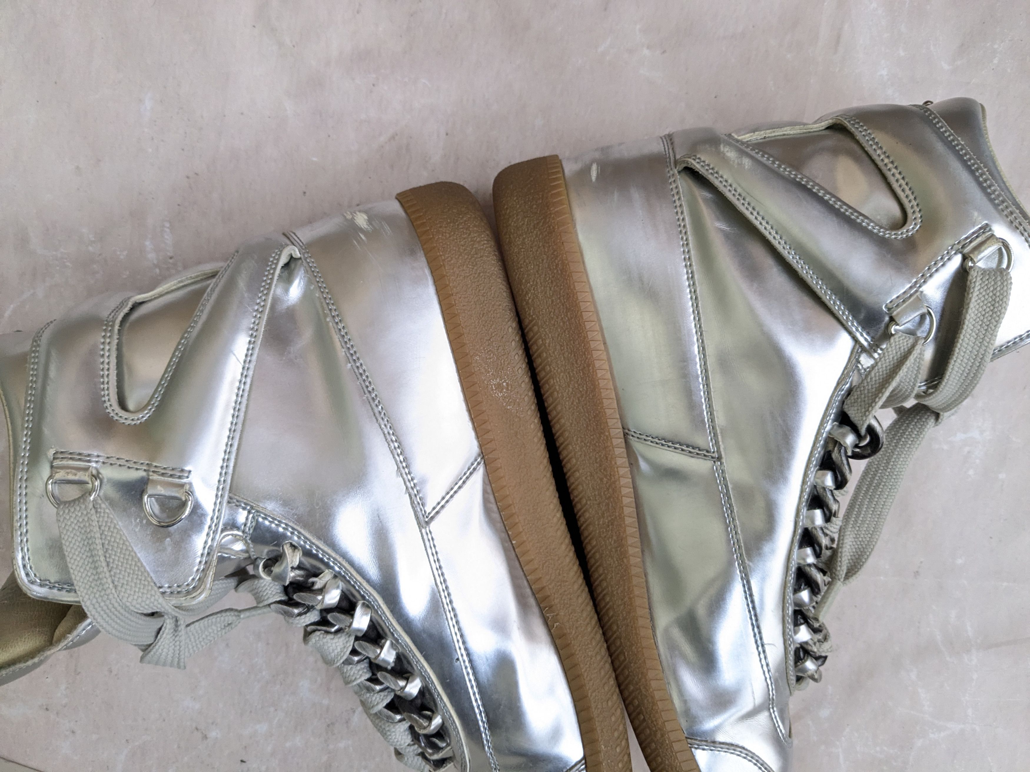 Maison Margiela Maison Margiela Cuban Link High Top Sneakers 10 43 Silver Size US 10 / EU 43 - 16 Thumbnail