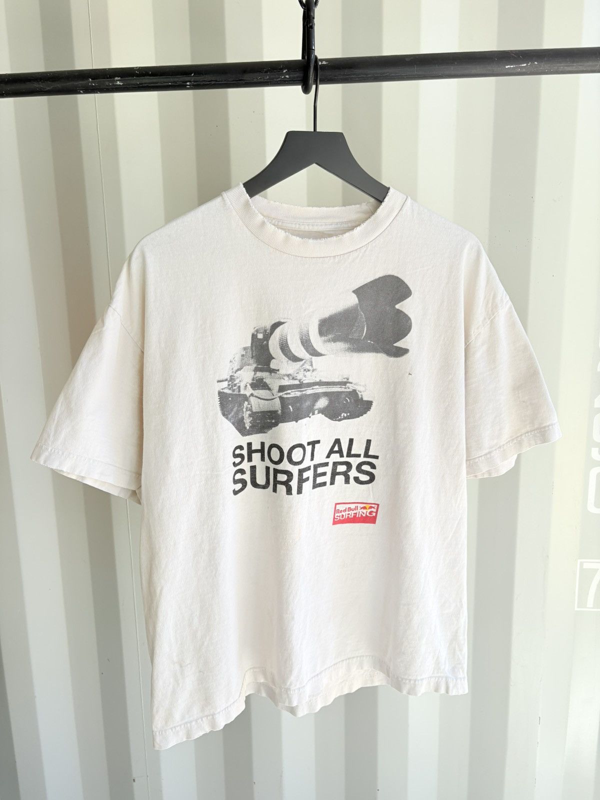 Vintage Thrashed Shoot All Surfers Faded Distressed Shirt GRUNGE Size US XL / EU 56 / 4 - 1 Thumbnail
