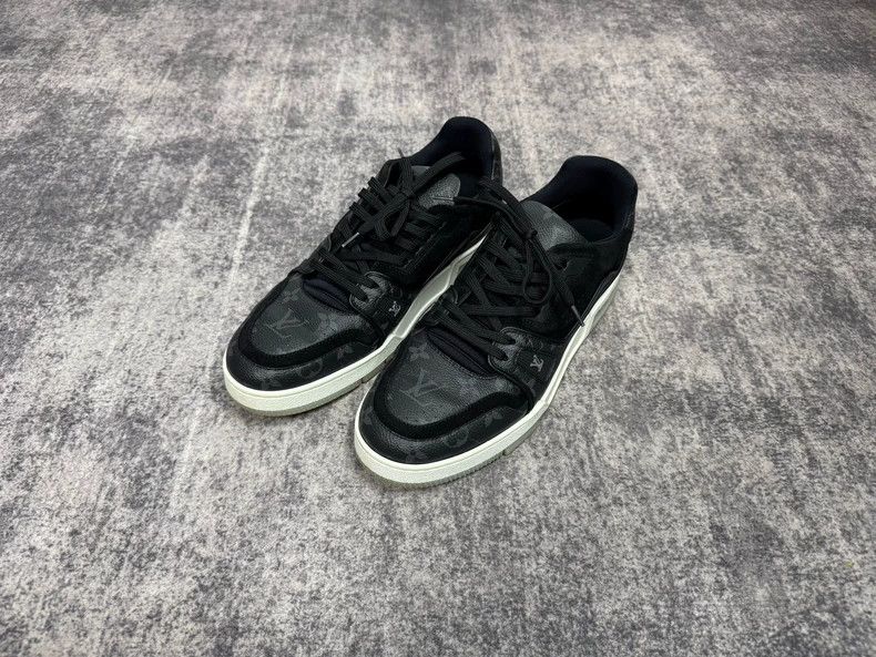 Louis Vuitton Louis Vuitton TRAINER black presbyopic shoes Size US 7 / EU 40 - 1 Thumbnail