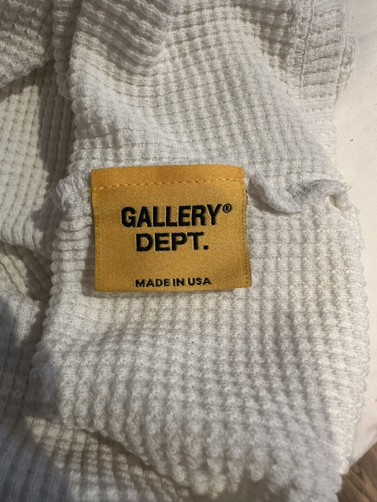 Gallery Dept. Distressed long sleeve Size US L / EU 52-54 / 3 - 8 Thumbnail