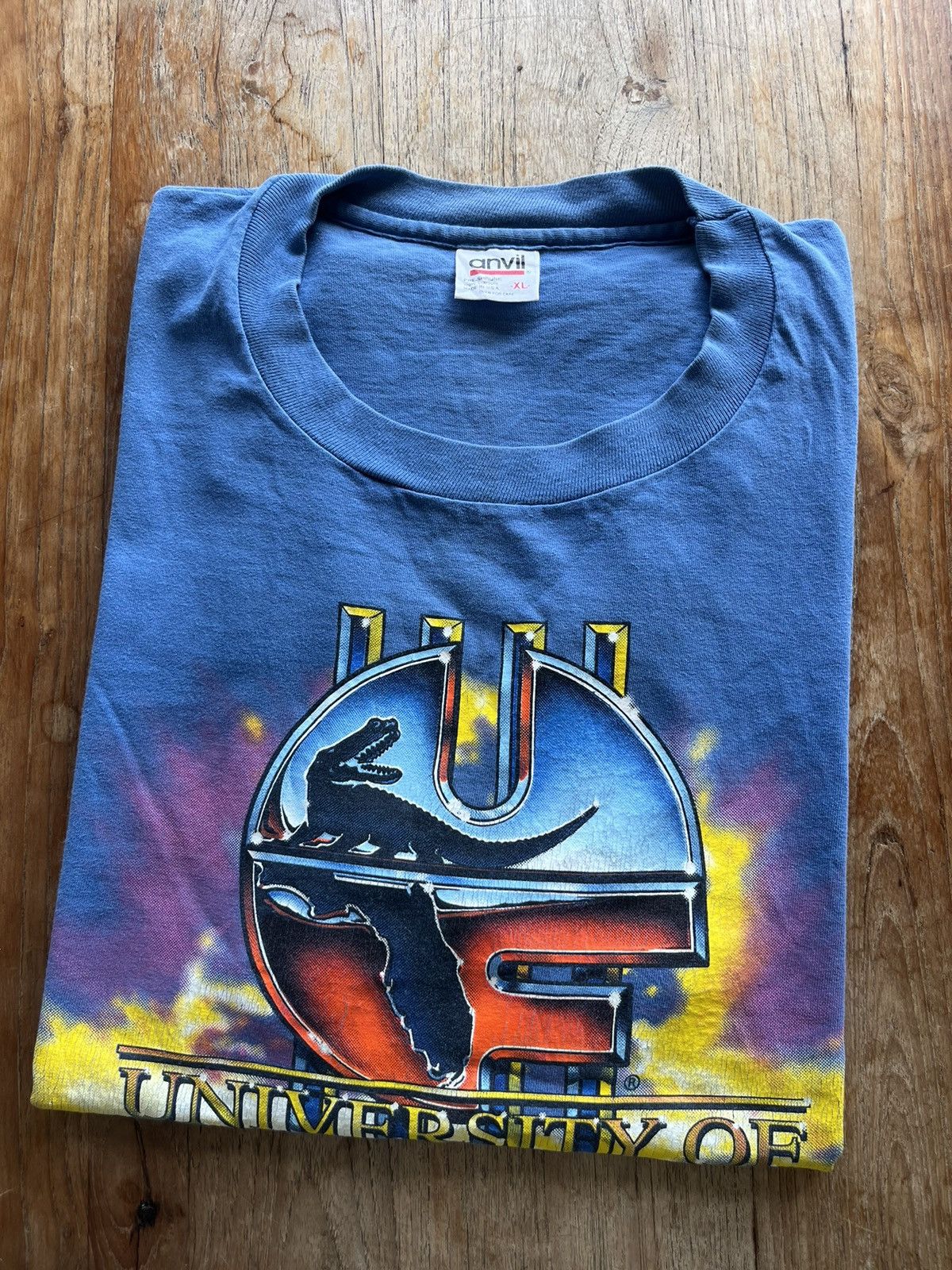 NCAA × Vintage Vintage FLORIDA GATORS UNIVERSITY 90’s Native Sun tshirt Size US XL / EU 56 / 4 - 1 Thumbnail