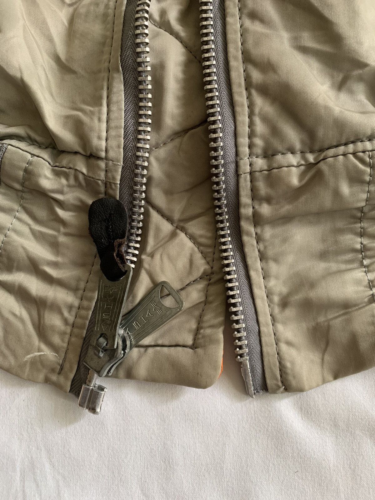 Avirex ALPHA INDUSTRIES VINTAGE REVERSIBLE BOMBER JACKET Size US L / EU 52-54 / 3 - 13 Thumbnail