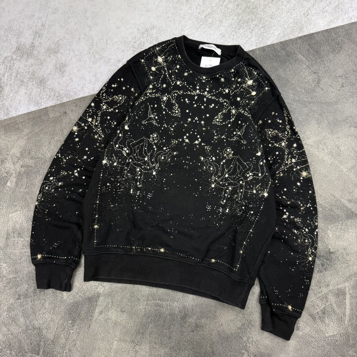 Givenchy Givenchy paris constellation black sweat Size US L / EU 52-54 / 3 - 2 Thumbnail