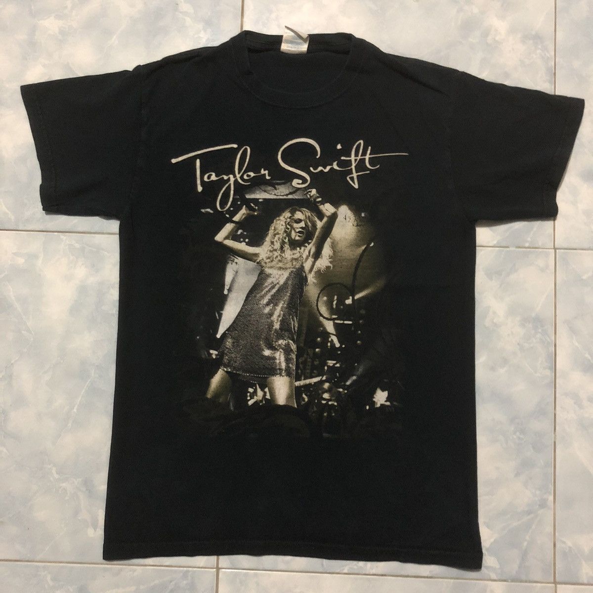 Vintage Taylor Swift Fearless Concert Tour 2009 Size S Size S / US 4 / IT 40 - 1 Thumbnail
