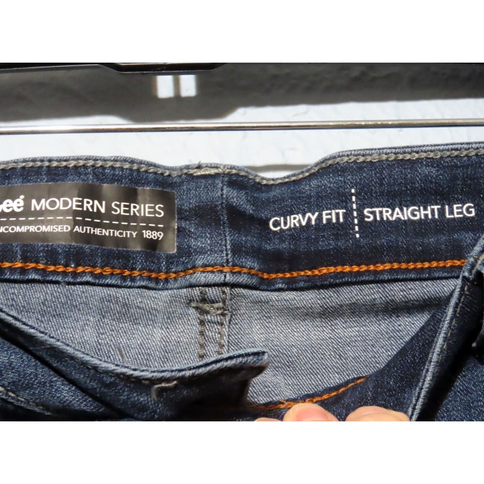 Lee NWT Lee Women's 20W M Modern Series Curvy Fit Straight Leg Blue Jeans Jeans Size 42" / US 20 - 5 Thumbnail