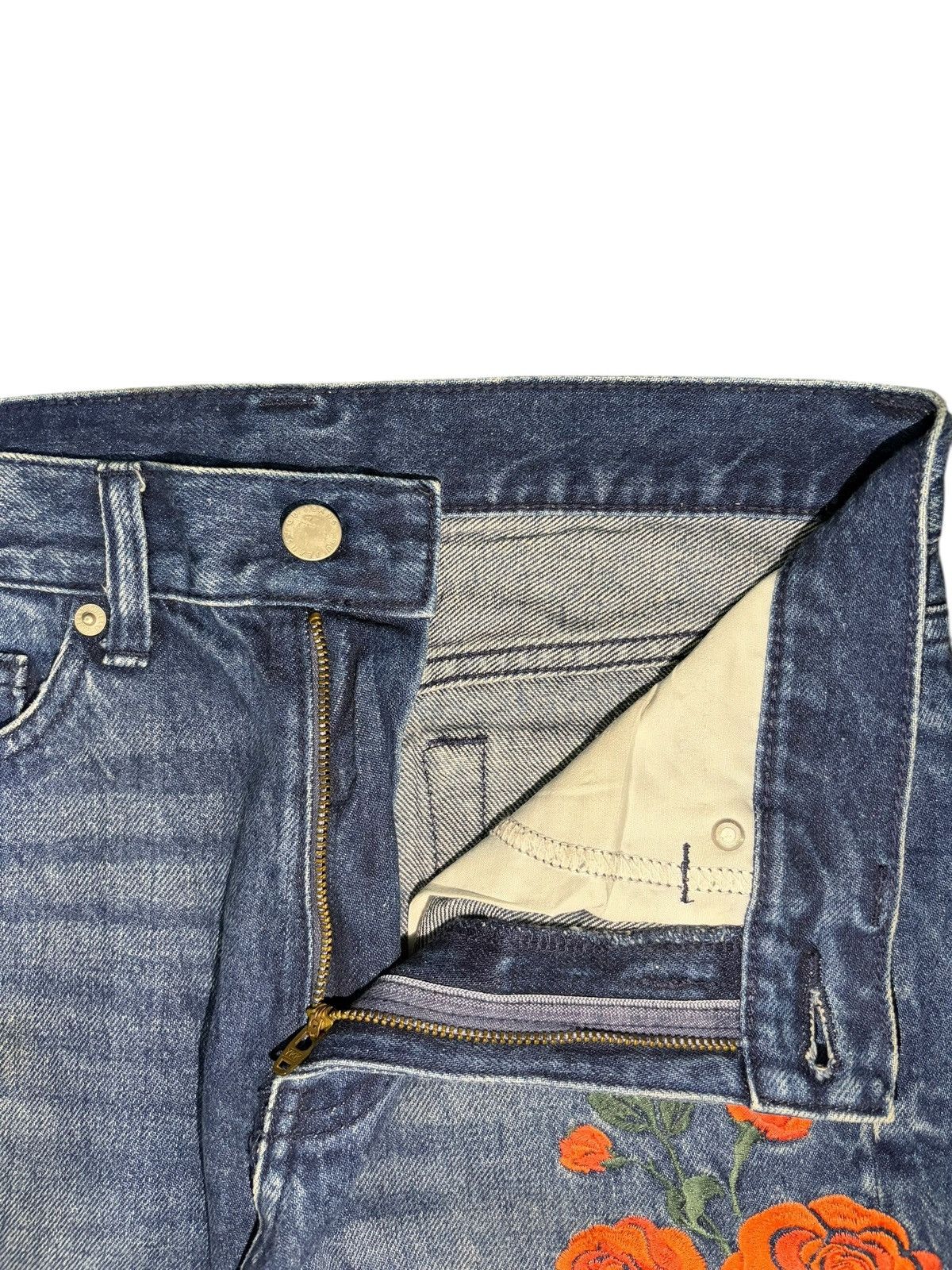 GU Vintage GU Embroidery Faded Wash Distressed Jeans Size 28" / US 6 / IT 42 - 3 Thumbnail