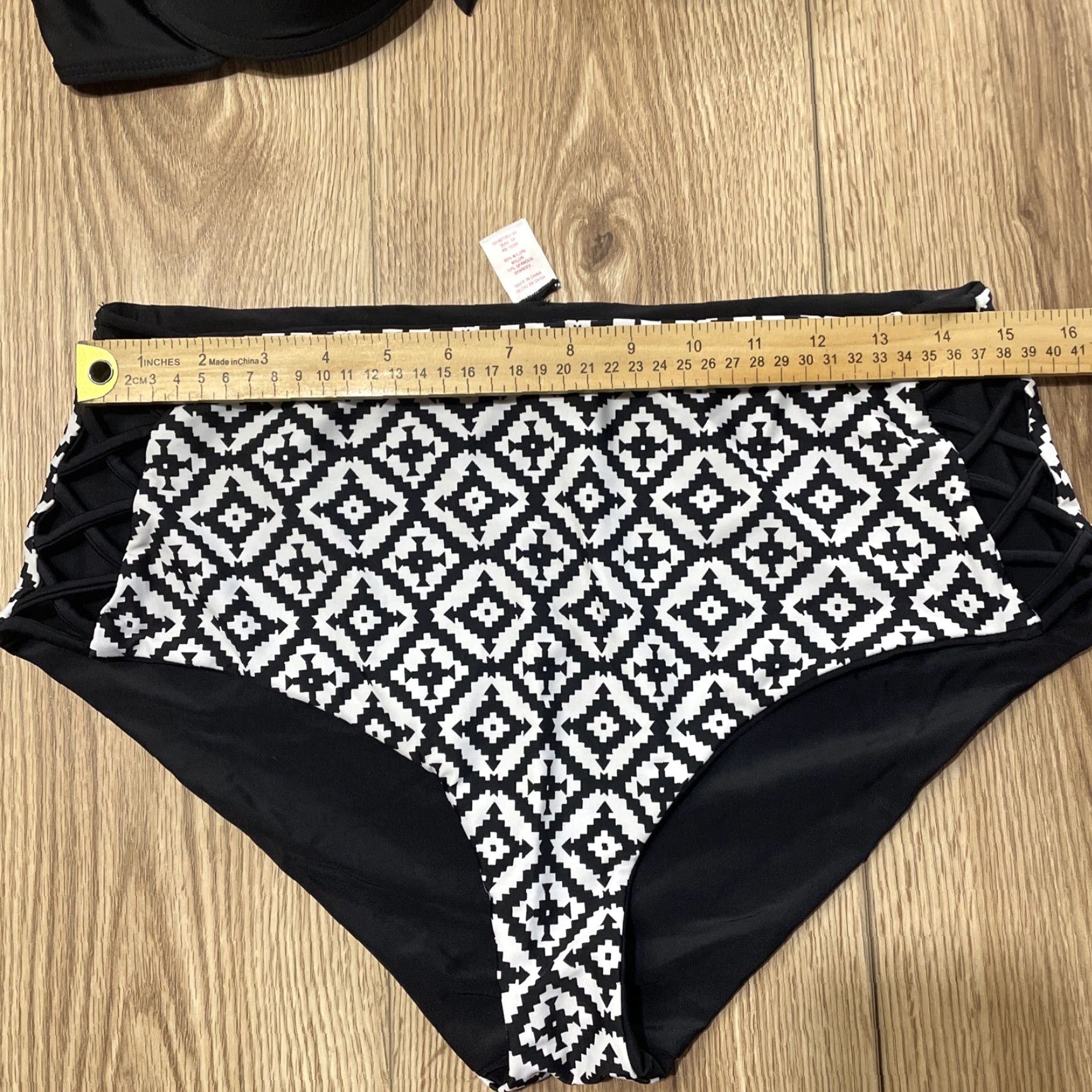 Vintage VINTAGE Bongo Bikini Bathing Suit Women Large Black Solid Push-Up 80s Swimwear Size L / US 10 / IT 46 - 4 Thumbnail