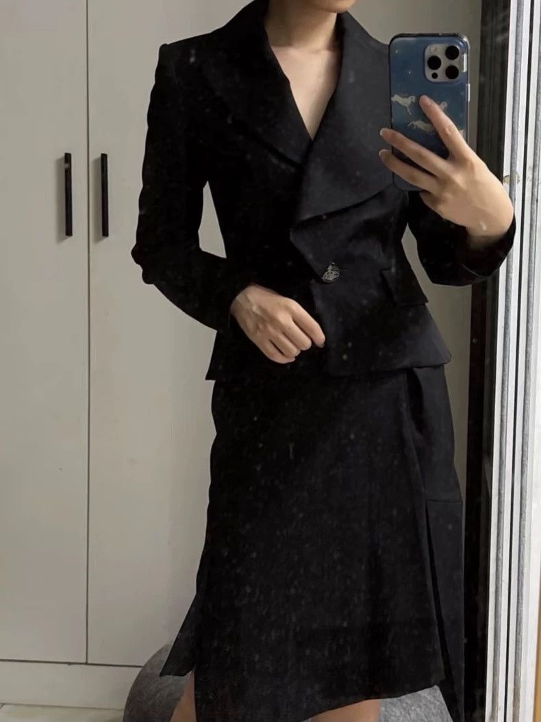 Vivienne Westwood Vivienne Westwood Love wears a suit Size S / US 4 / IT 40 - 2 Thumbnail