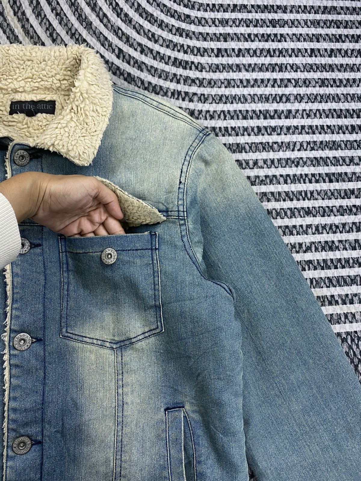 In The Attic Vintage In The Attic Denim Trucker Sherpa Jacket Size US M / EU 48-50 / 2 - 8 Thumbnail