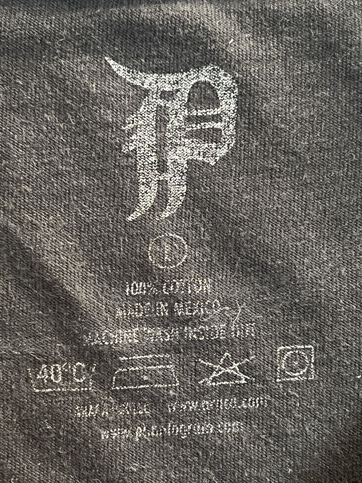 Band Tees hantogram 2016 Tour T Shirt Burning House Band Tee L Size US L / EU 52-54 / 3 - 5 Thumbnail