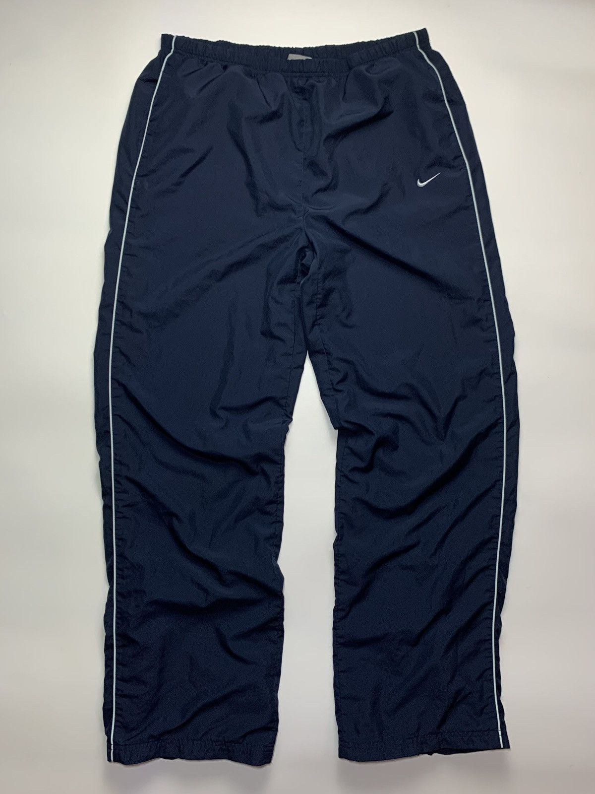 Other Vintage Nike Nylon Baggy Y2k Drill Joggers Pants M Size Size US 32 / EU 48 - 1 Thumbnail