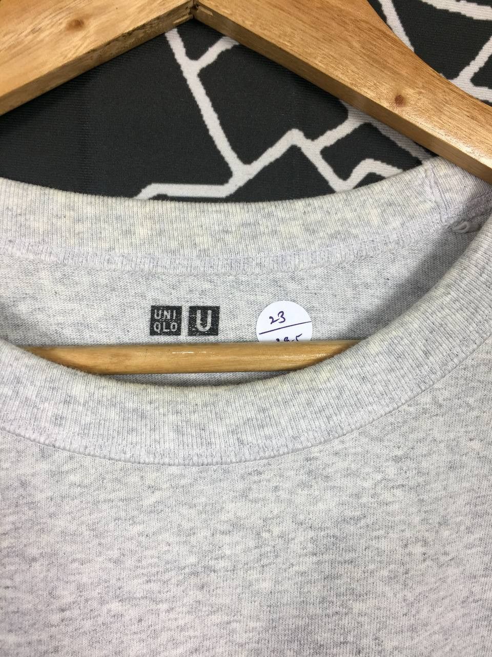 Japanese Brand × Uniqlo Uniqlo U Crew Neck Plain Casual Short Sleeve Tee Size US XL / EU 56 / 4 - 4 Thumbnail