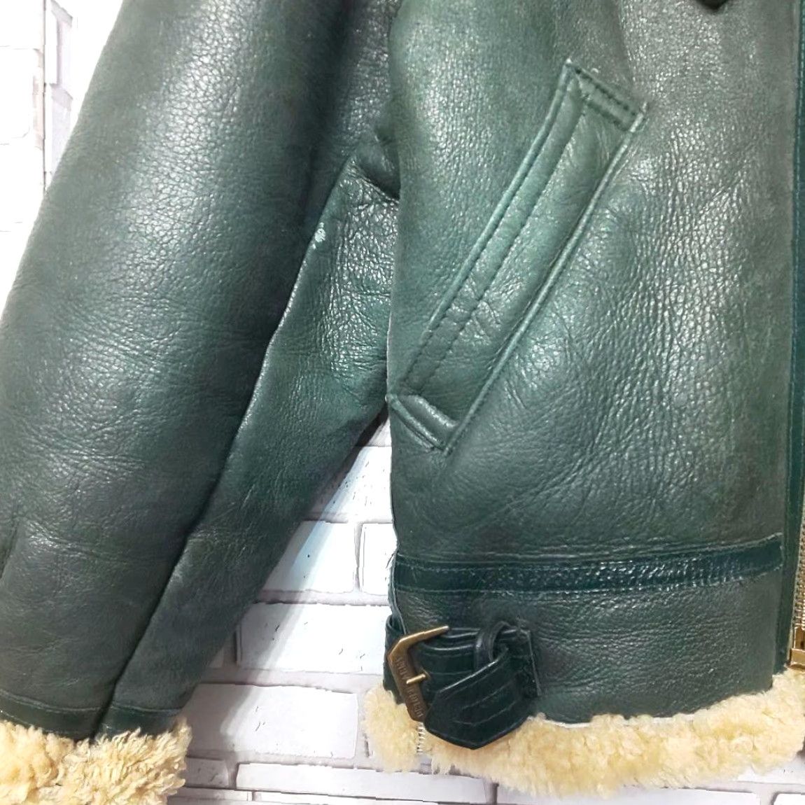 Vintage Octopus Army B-3 Flight Jacket Regular Size 38 Green Sheepskin Mouton Bomber Leather Buckle Collar Full-zip Vintage Mens Size US XXS / EU 40 - 7 Thumbnail