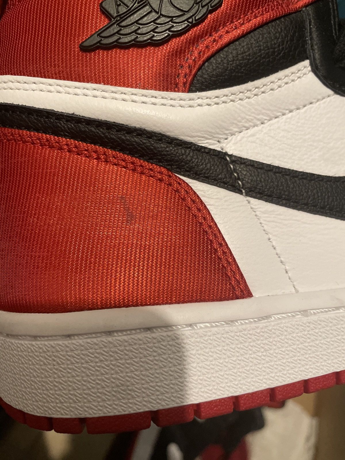 Jordan Brand WMNS AIR JORDAN 1 HIGH OG/ SATIN BLACK TOE Size US 10.5 / EU 43-44 - 9 Thumbnail
