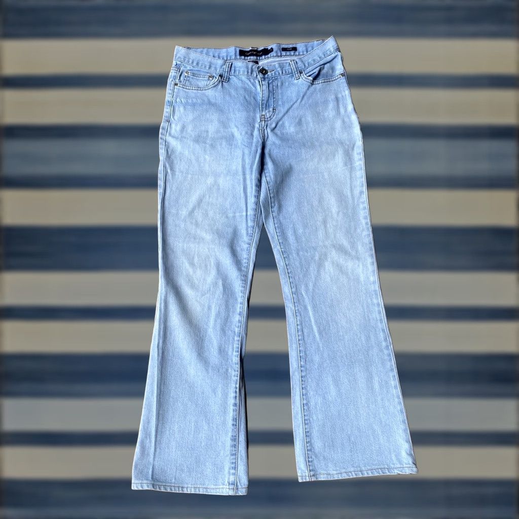 Calvin Klein VINTAGE Calvin Klein Jeans Flare Women’s 8 Light Wash Denim Blue Cotton Blend Size 8 Regular Inseam 32 Pockets Zipper Button Mens? Size 30" / US 8 / IT 44 - 1 Thumbnail