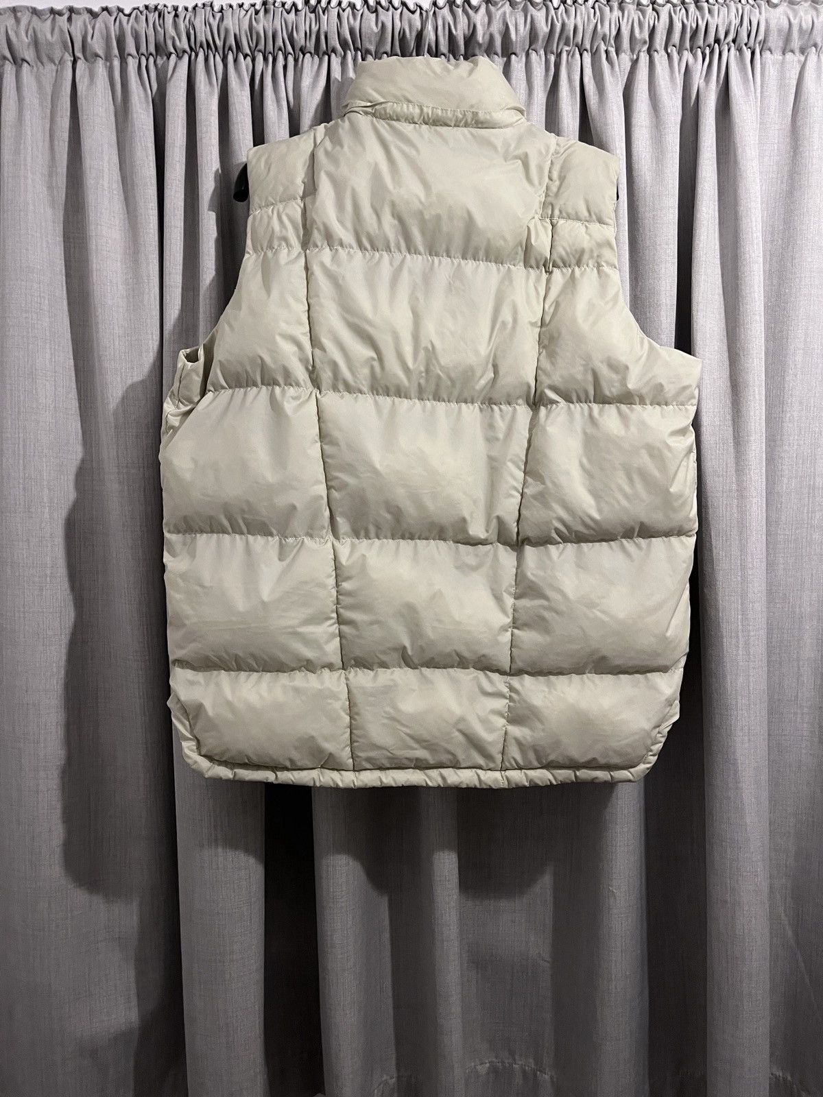 Vintage Body warmer white coat. Size US M / EU 48-50 / 2 - 3 Thumbnail