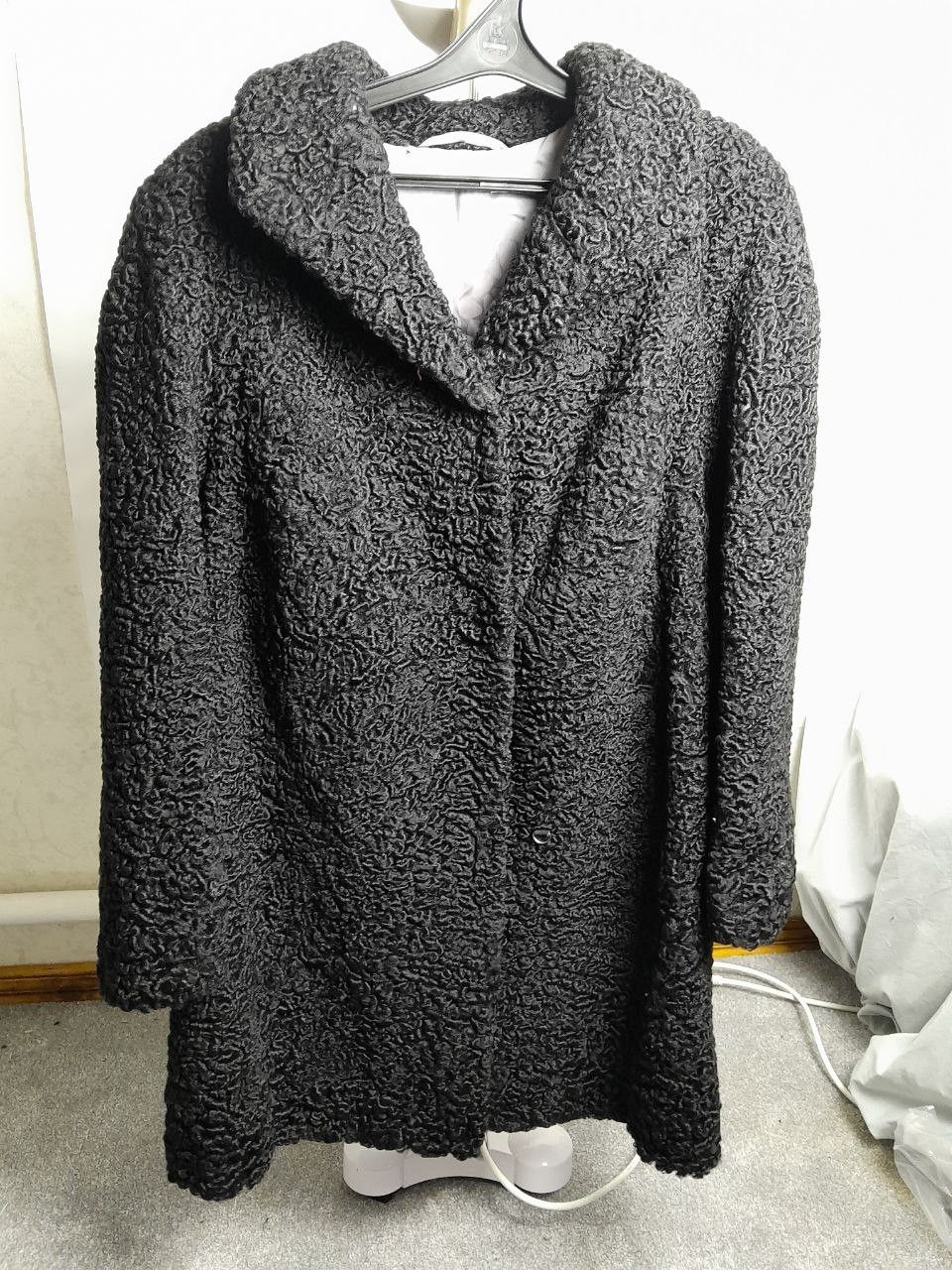 Other Vintage Astrakhan (Karakul) Lamb Fur Coat Size XL Size XL / US 12-14 / IT 48-50 - 2 Thumbnail
