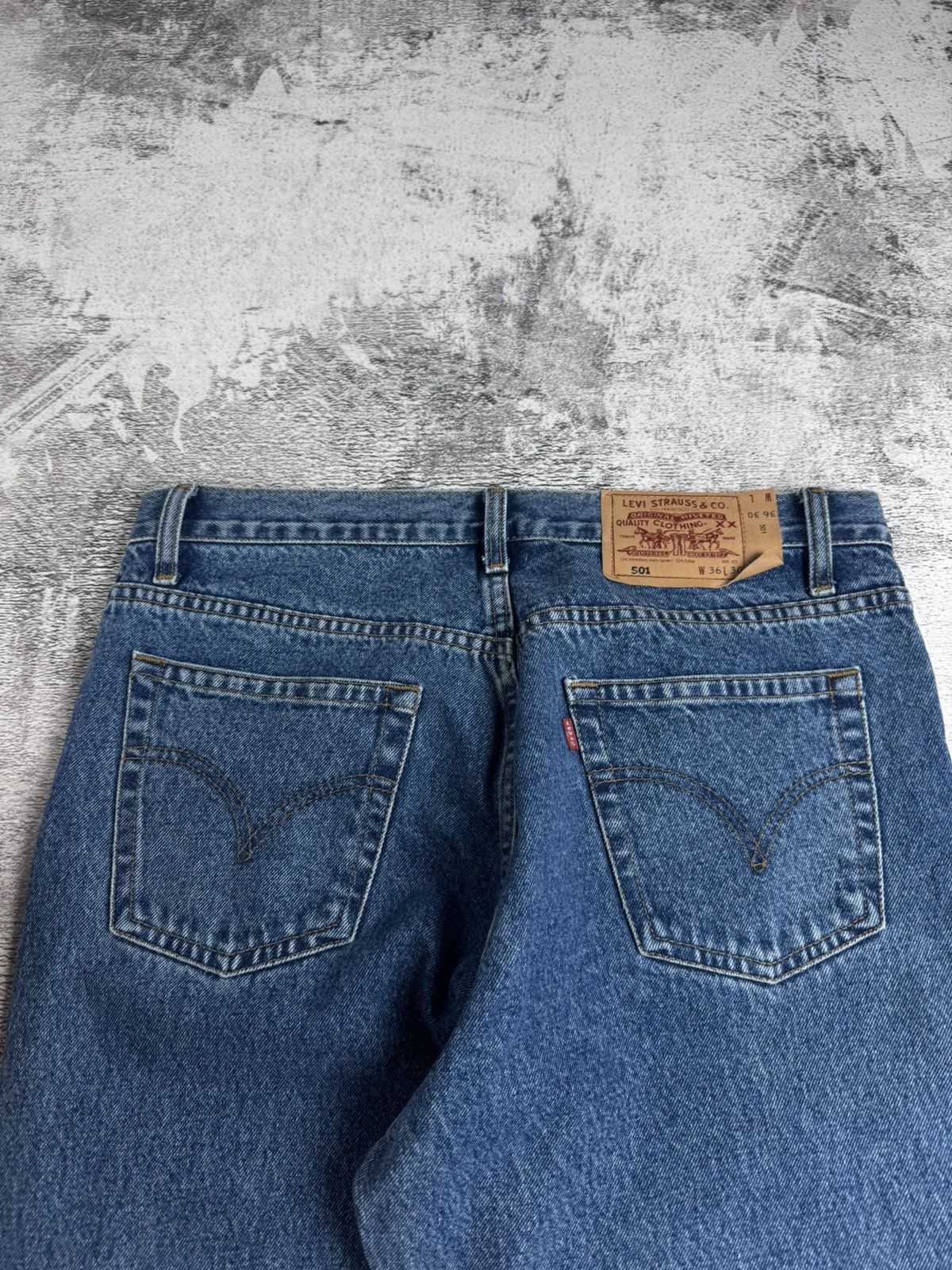 Levi's Levis 501 Original Fit Blue Work Wear Men’s W36 L30 Cotton Jeans Pants Trousers Size US 36 / EU 52 - 7 Thumbnail