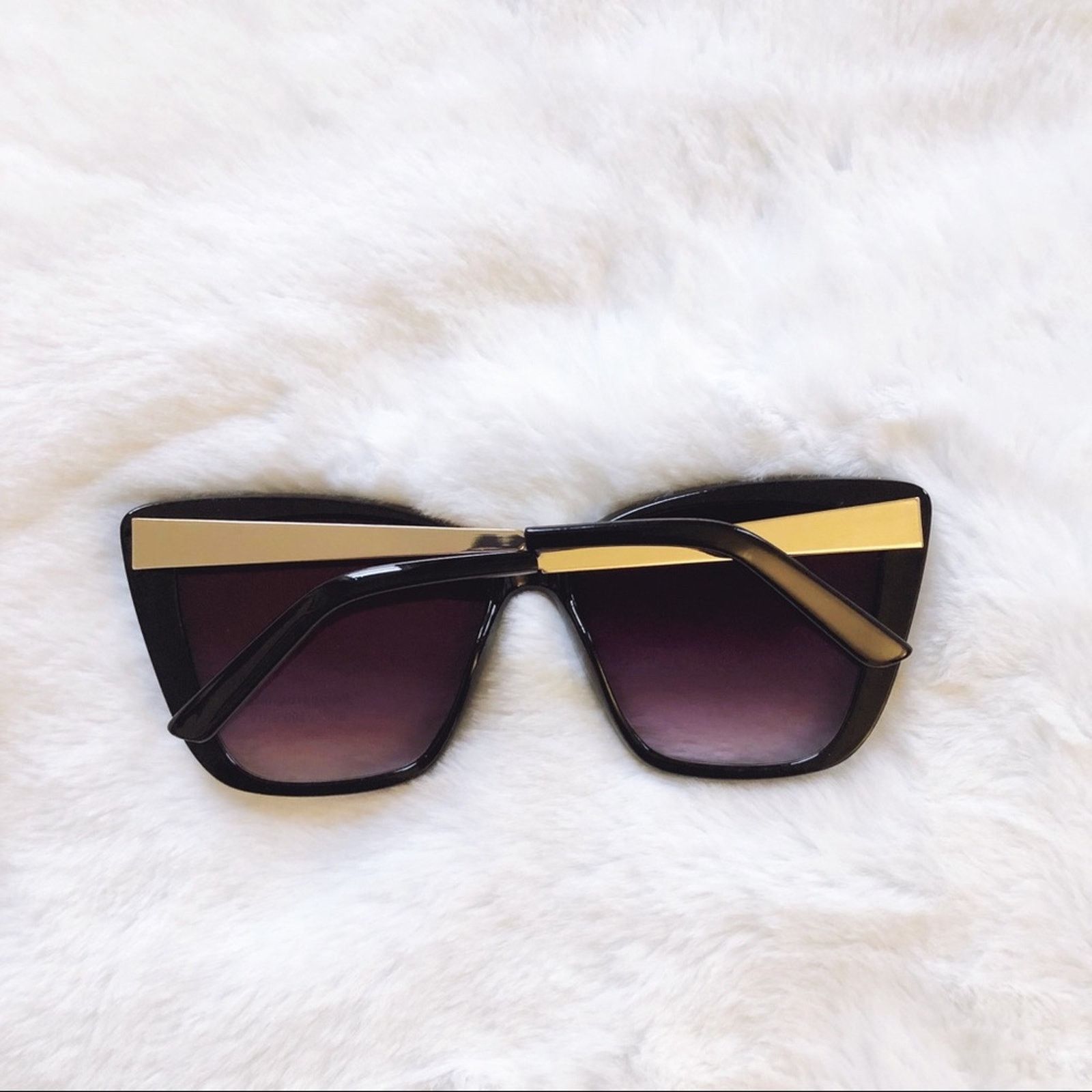 Other Hannah Black Oversized Cat Eye Sunglasses Size ONE SIZE - 11 Thumbnail