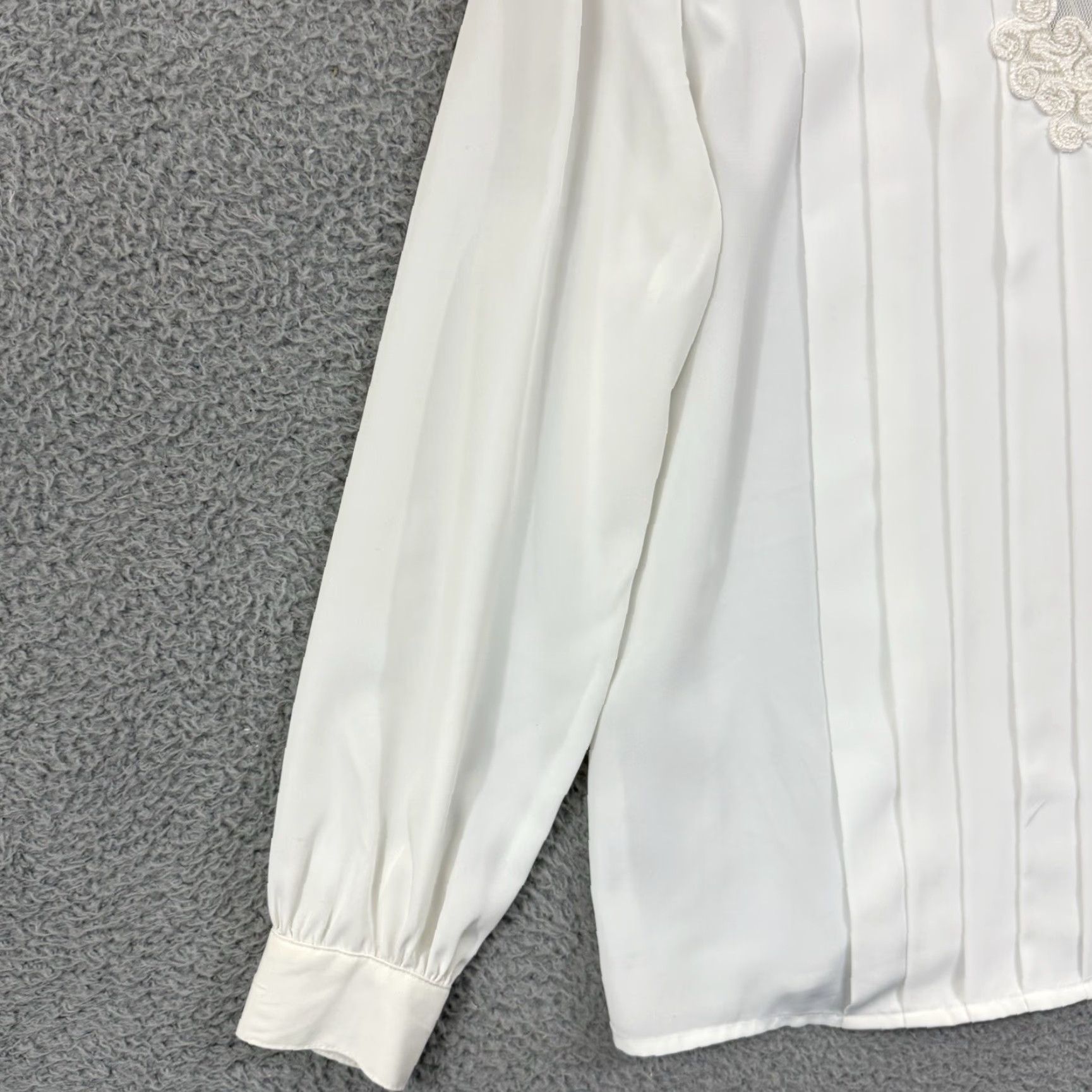 Vintage VINTAGE Laura Scott Shirt Women 12 Long Sleeve Collared Pleated Button Blouse 80s Classic White Shirts Size XL / US 12-14 / IT 48-50 - 4 Thumbnail