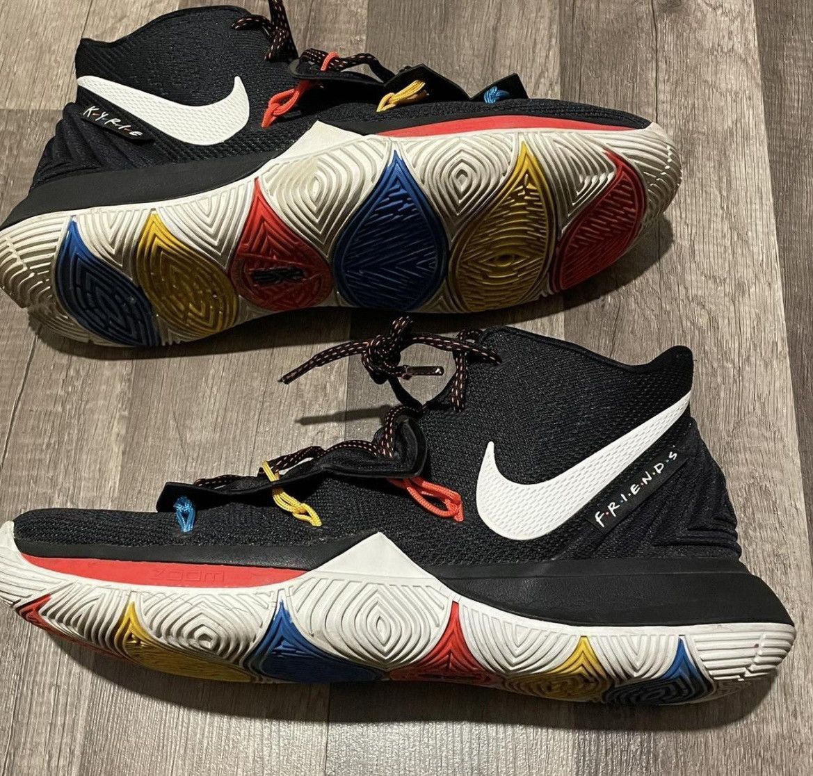 Nike Nike Kyrie 5 "Friends" Size US 10 / EU 43 - 2 Thumbnail