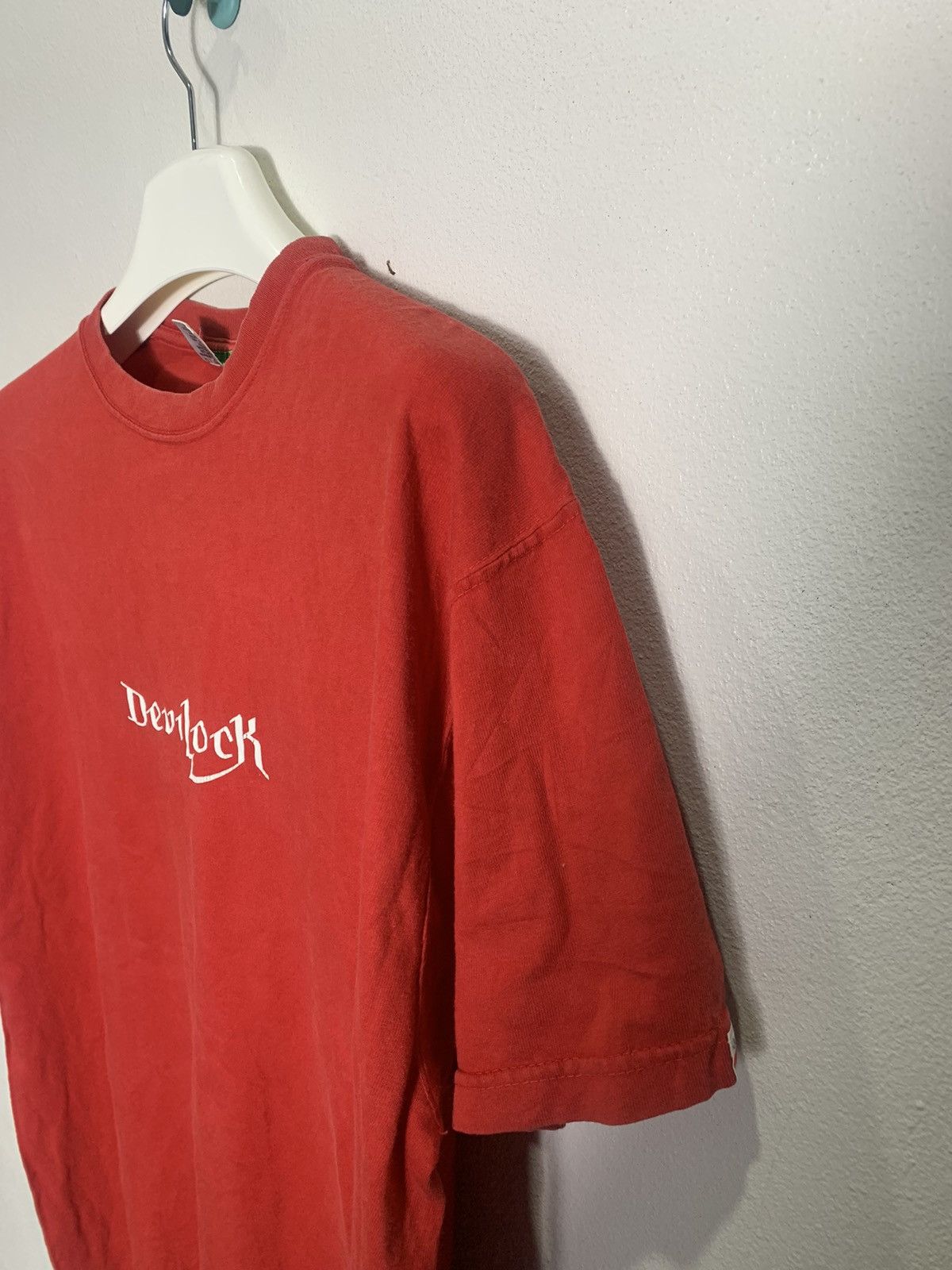 Vintage Devilock centre logo t-shirt Size US XL / EU 56 / 4 - 6 Thumbnail