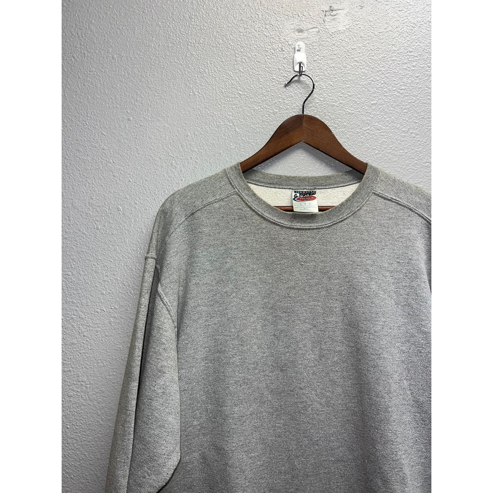 Vintage Vintage Gray Blank Sweatshirt Jerzees Fit Crewneck VTG Large Size US L / EU 52-54 / 3 - 3 Thumbnail