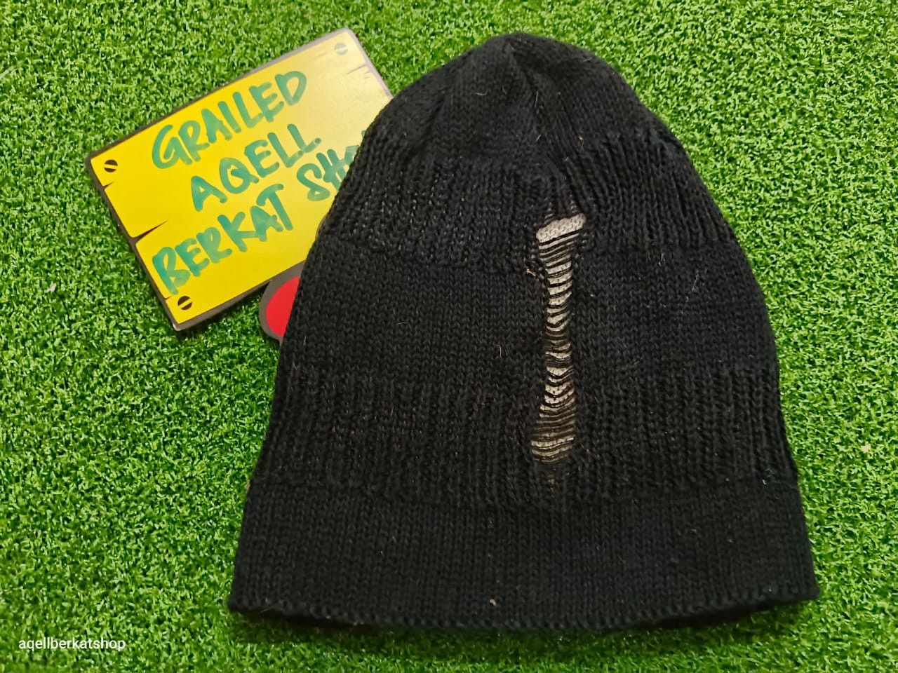 Japanese Brand UNITED ARROW BLUE LABEL Distressed Beanie Size ONE SIZE - 1 Thumbnail