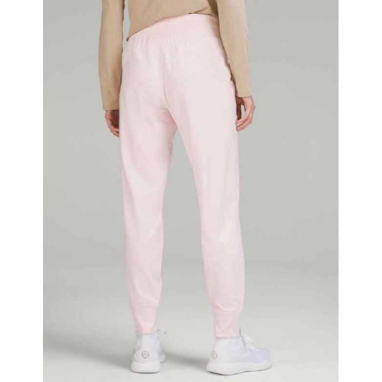 Lululemon Lululemon Ready to Rulu High-Rise Jogger Size 8Strawberry Mi Size 30" / US 8 / IT 44 - 1 Thumbnail
