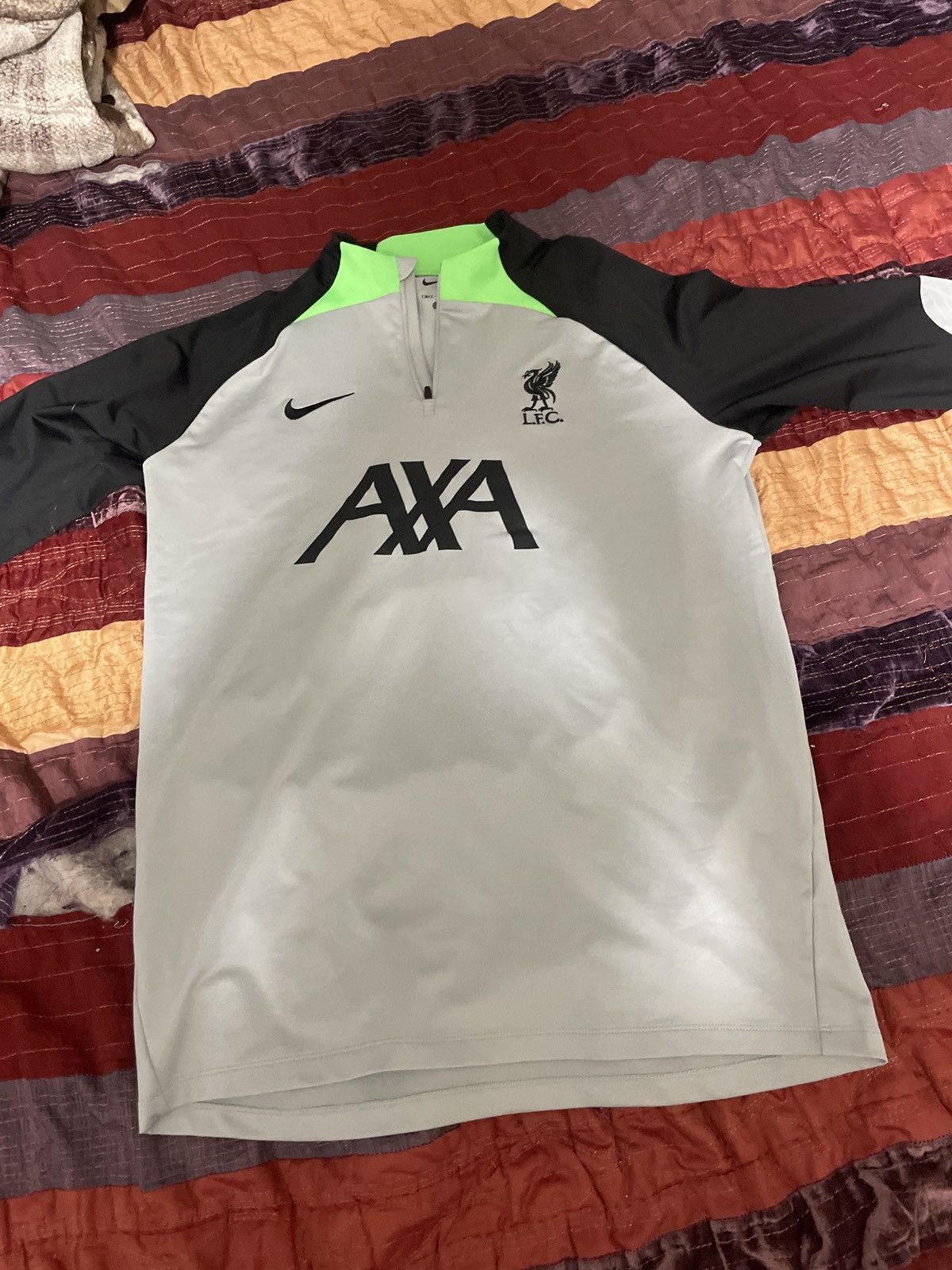 Nike Liverpool 2023/24 Vapor Strike Training Top Size US L / EU 52-54 / 3 - 1 Thumbnail